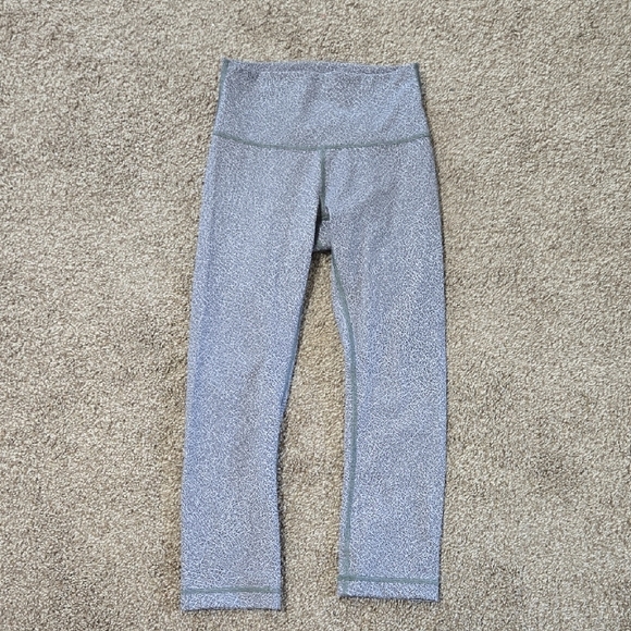 lululemon athletica Pants - Lululemon Wunder Under High-Rise Crop 21" leggings size 4
